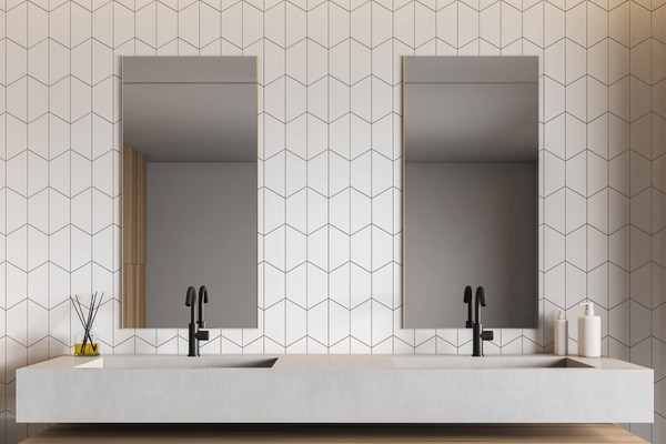 Trapezoid wall panels in a bathroom